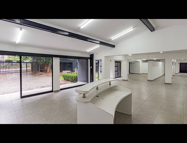 887M² OFFICE FOR SALE IN FERNDALE